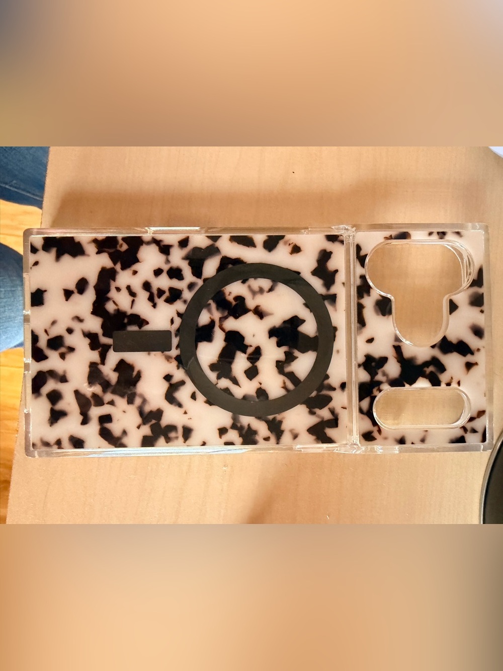 Flaunt iPhone 17 pro max case blonde tortoise